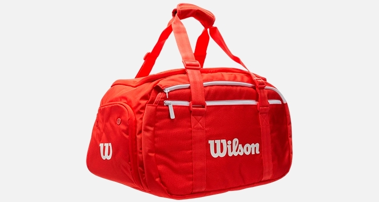 Вместительная теннисная сумка Wilson Super Tour Red Small Duffe (Red) 2025 с отделением для обуви Компактная и функциональная теннисная сумка Wilson Super Tour Red Small Duffe (Red) 2025