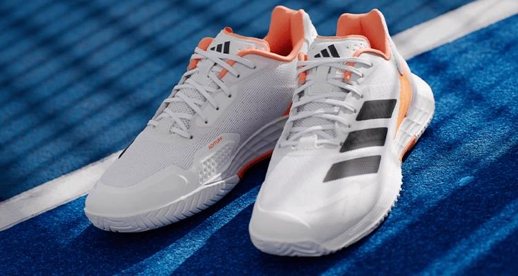 Кроссовки мужские Adidas Defiant Speed 2 M (Белый/Черный/Оранжевый) на сайте ten-nis.ru