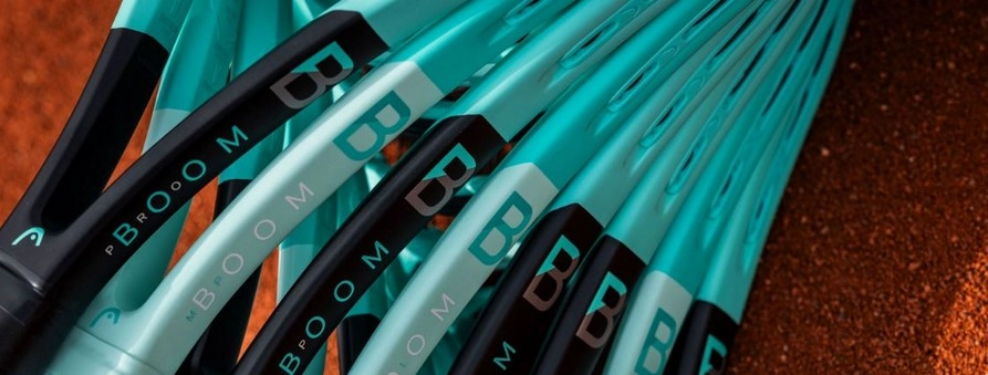 Ракетки Head Boom Team L 2024 на корте