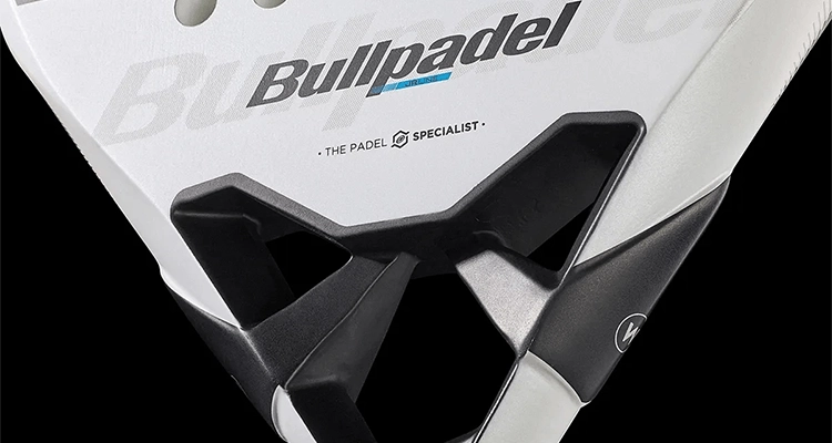Ракетка для падела Bullpadel Vertex Junior Boy 26 на сайт ten-nis.ru